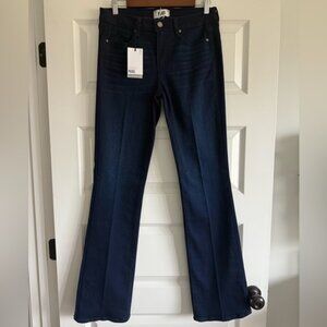 PAIGE Manhattan Bootcut Jeans NWT w/ Flaw